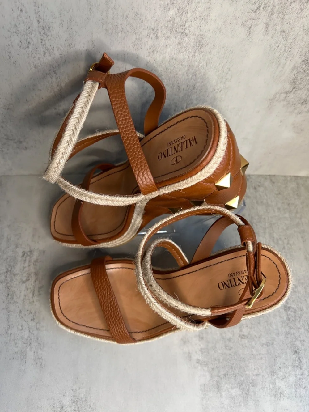Valentino Garavani Roman Stud Espadrille Wedge Sandals in Size 38